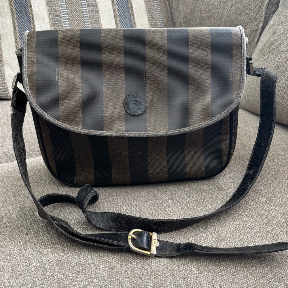 ✨FENDI Authentic Vintage 80’s Penguin Striped Shoulder Crossbody PROJECT BAG